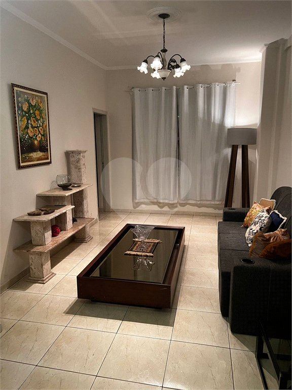Apto à venda na V.Mariana/Aclimação - 110m2 - 3 Quartos/2 Banheiros - 800 m. metrô Paraíso.