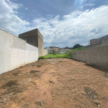 Terreno à Venda no Jardim Embaré - São Carlos