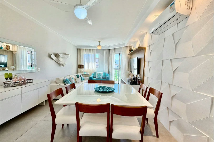 Apartamento à venda com 3 quartos, sendo 1 suíte, em Riviera de São Lourenço, Bertioga, SP