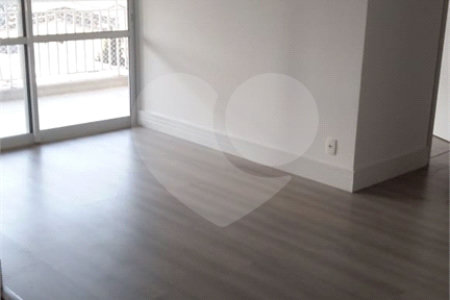 Condomínio Biografia Apartamento com 69m2 com 2 dormitórios e 1 vaga.Aceita Permuta