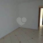 Indaiatuba - Venda - Apartamento no Condomínio Portal das Flores com 64 m², 3 dorms, sendo 2 com armários planejados, , WC social, cozinha planejada e totalmente integrada com a lavanderia, varanda, , 02 vagas de garagem. Excelente localização, a poucos metros do Shopping Polo, mercados, padaria,