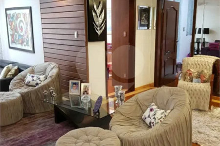 Cobertura com 250m², 3 dormitórios (2 suítes ), 2 vagas de garagem, à venda no bairro Osvaldo Cruz, em São Caetano do Sul