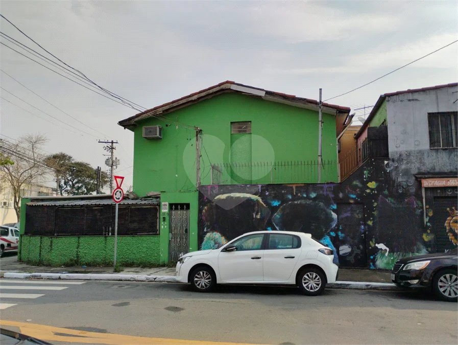 Sobrado na Vila Santa Catarina — 121 m² | Esquina Estratégica