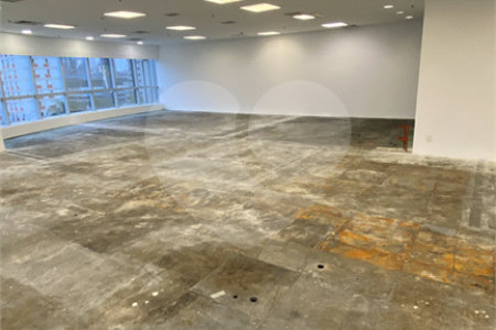 Sala comercial a 4 minutos estação Berrini