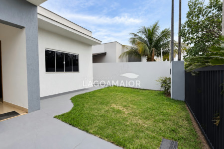 Casa para alugar com 3 quartos, sendo 1 suíte, no condomínio Recanto das Palmeiras, Três Lagoas - MS