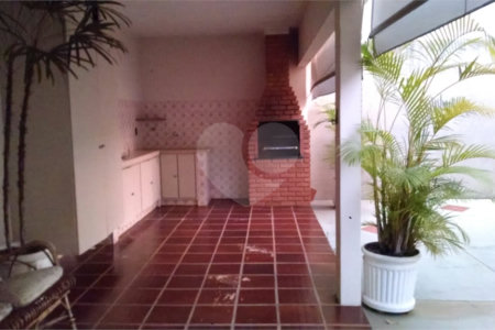 Imóvel para venda ou locação na região Central .