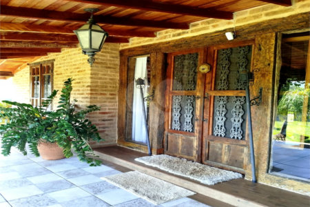 Casa de Campo em condomínio Analândia