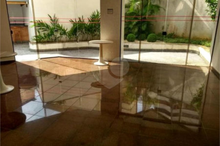 Apartamento em Cambuci