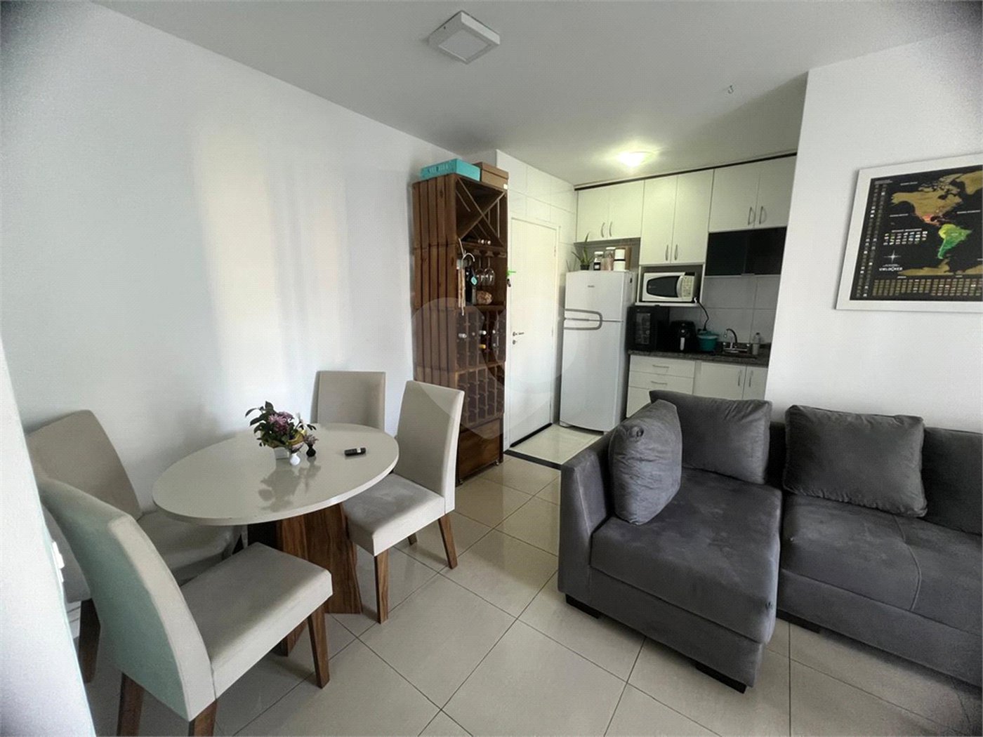 Apartamento mobiliado com 2 dormitórios e vaga na Vila Mariana