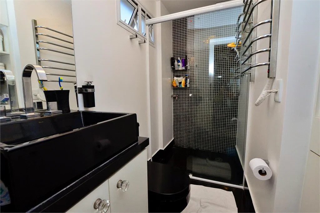 Cobertura à venda com 3 quartos, sendo 1 suíte, em Pinheiros, São Paulo, SP