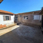 Casa térrea com 2 dormitórios.