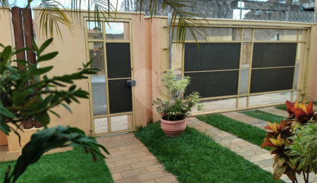 Sobrado à venda com 3 quartos, sendo 2 suítes,  em Vila Prado, São Carlos, SP