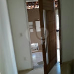 Casa Térrea com dormitórios, sendo 2 suítes.
