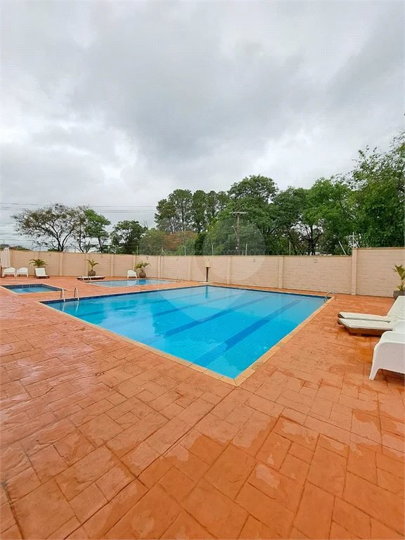 Apartamento com 02 quartos MOBILIADO com varanda e lazer !