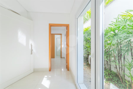 Casa à venda com 4 suítes no condomínio Villagio Quadrifolio, São Paulo - SP