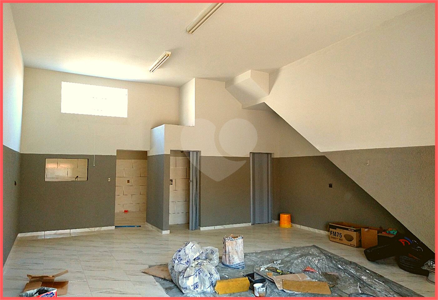 Sobrado Residencial com Salão e Sala Comercial à Venda – Vila Georgina – Indaiatuba/SP