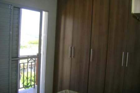 Casa à venda com 3 quartos, sendo 1 suíte, no condomínio Res Green Ville, São Paulo - SP