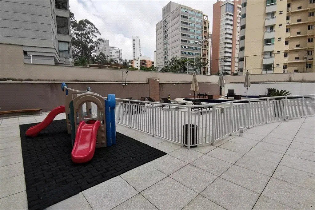 Apartamento à venda com 3 quartos, sendo 1 suíte, em Morumbi, São Paulo, SP