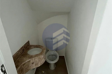 Sobrado à venda com 3 quartos, sendo 1 suíte, em Butantã, São Paulo - SP