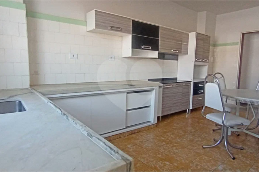 Apartamento à venda no Ed. Luciano Guidotti em Piracicaba/SP.