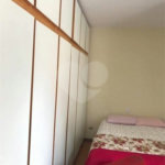 Casa com 202m² , 4 dormitórios , sendo 1 suíte , 3 vagas de garagem.
