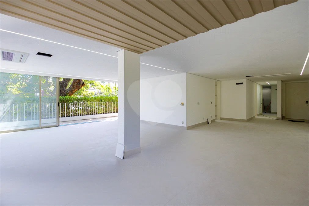 Casa em condomínio fechado no Jardim Europa ao lado do Iguatemi | 3 suítes | 4 vagas