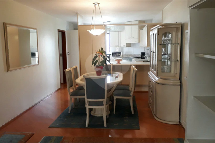 Apartamento à venda mobiliado nos Jardins — 126 m²