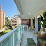 Apartamento à venda com 4 quartos, sendo 2 suítes, em Riviera de São Lourenço, Bertioga, SP
