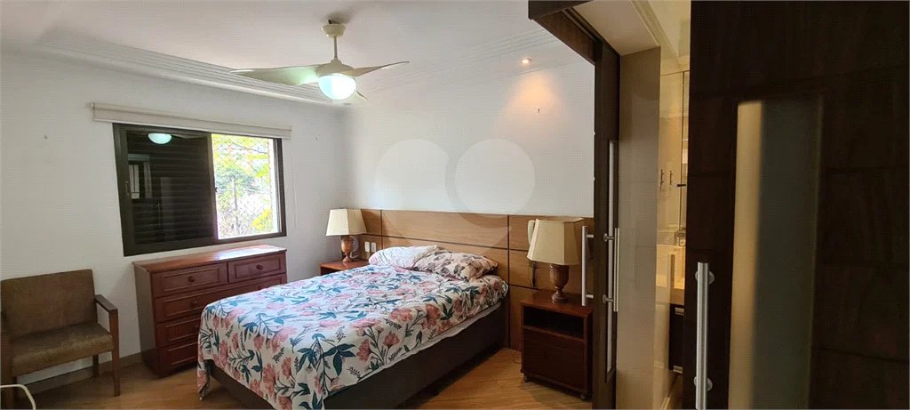 Apartamento à venda no Campo Belo com 110m², 03 dormitórios sendo 01 suite, 2 vagas - São Paulo/S