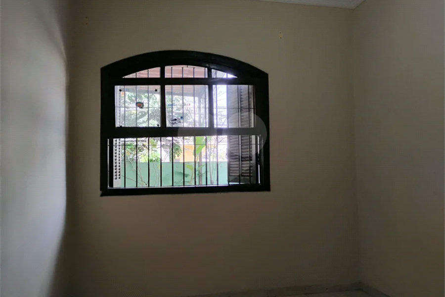 Vende-se sobrado de 3 andares na Vila Santa Catarina