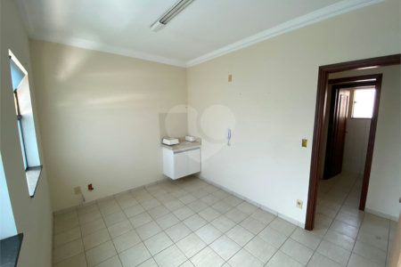 Casa comercial a venda perto da Santa Casa