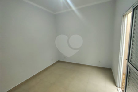 Casa à venda com 3 quartos, sendo 1 suíte,  no condomínio Bosque São Carlos, São Carlos - SP