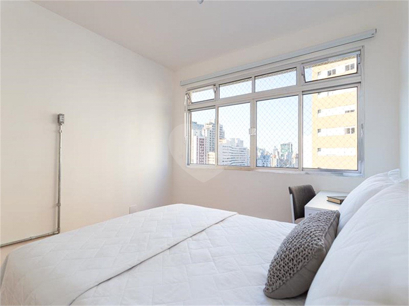 Apartamento à venda com 4 quartos, sendo 2 suítes, em Bela Vista, São Paulo, SP