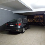 Casa com 324m², 4 dormitórios, sendo 1 suíte, 4 vagas, à venda no Jardim Las Vegas em Santo André.