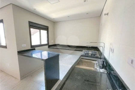 Apartamento com 51m² , 2 dormitórios , sendo 1 suíte e 1 vaga , à venda no bairro Casa Branca em Santo André.