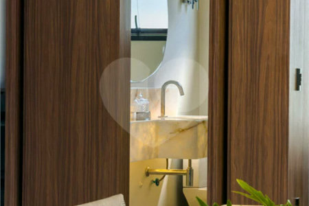 Indaiatuba - Condominio Villa Sapezal - 318 m² de Terreno - 230 m² de Área Construída - 3 suítes, sendo 1 Master com closet planejado - Sala de TV - Sala de estar integrada à Sala de jantar - Cozinha com móveis planejados - Despensa - Escritório planejado - Lavabo - Piscina com preparação para aquec