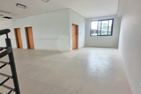 Prédio Comercial para Locação no Jardim Santo Antônio em Valinhos/SP