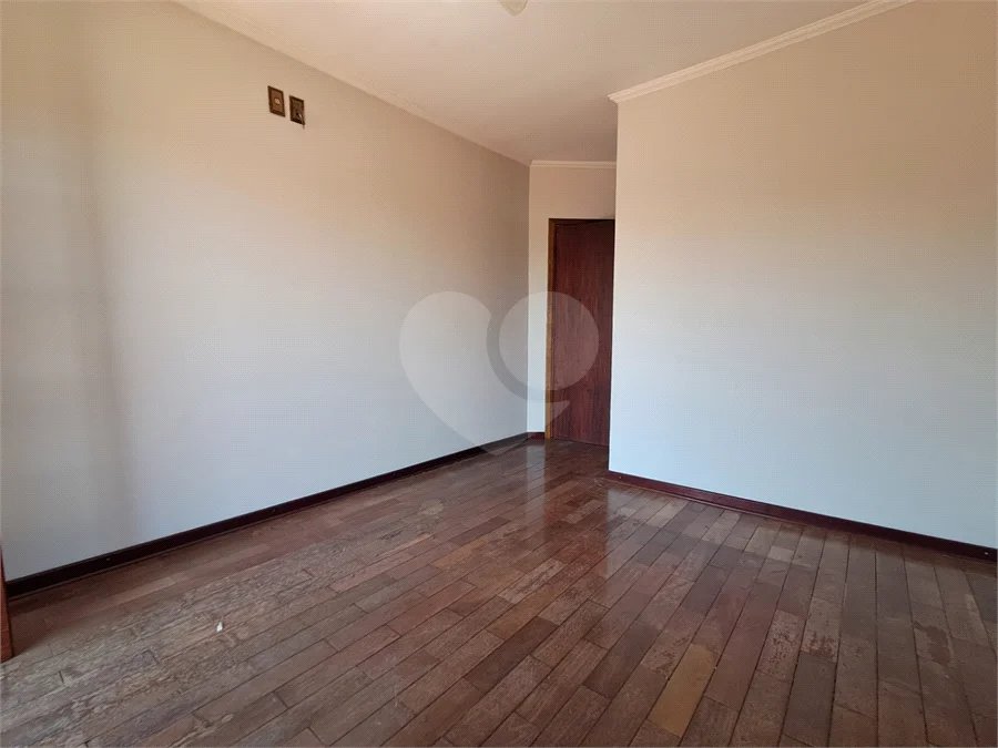 Casa à venda no bairro Castelinho, Piracicaba/SP.