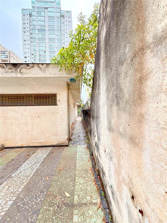 Casa Térrea na Vila Mariana com 480 metros de terreno
