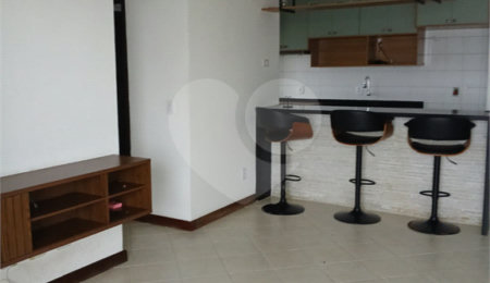 Cobertura à venda ou para alugar com 2 suítes em Vila Sônia, São Paulo, SP
