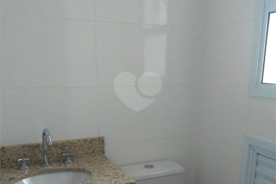 Apartamento com sacada - metrô Tucuruvi - NOVO