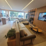 Apartamento na Mooca Vende de 4 dormitórios e 2 suítes ou com 3 suítes e sala ampliada, com área útil de 157,70 m², duas vagas de garagem.Condomínio Com lazer completo.Aceita e estuda Permuta.