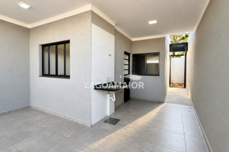Casa à venda com 2 quartos, sendo 1 suíte, no condomínio Alto do Capivari, Três Lagoas - MS