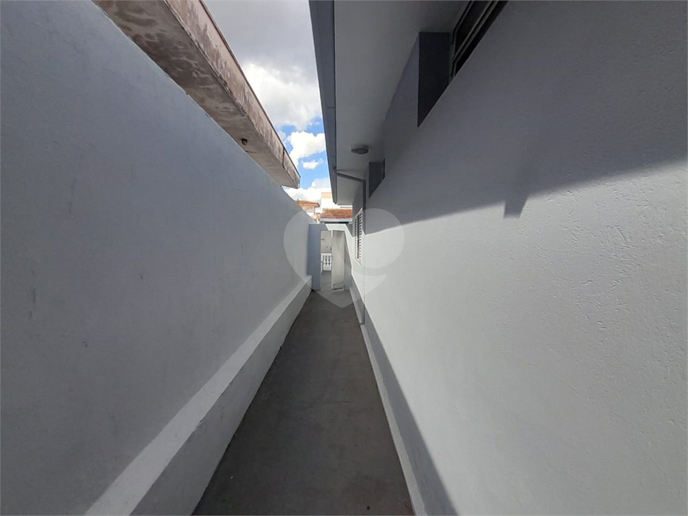 Casa Disponível para Venda ou Locação na Vila Nery – Ideal para Residência ou Comércio