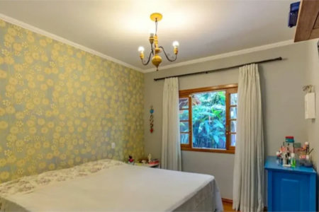 Casa à venda com 4 quartos, sendo 2 suítes,  em Granja Viana, Cotia, SP