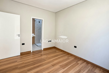 Casa à venda ou para alugar com 4 quartos, sendo 2 suítes, no Centro, Três Lagoas - MS