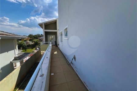 Apresento essa belíssima casa no Condomínio Delle Stelle - Louveira SP