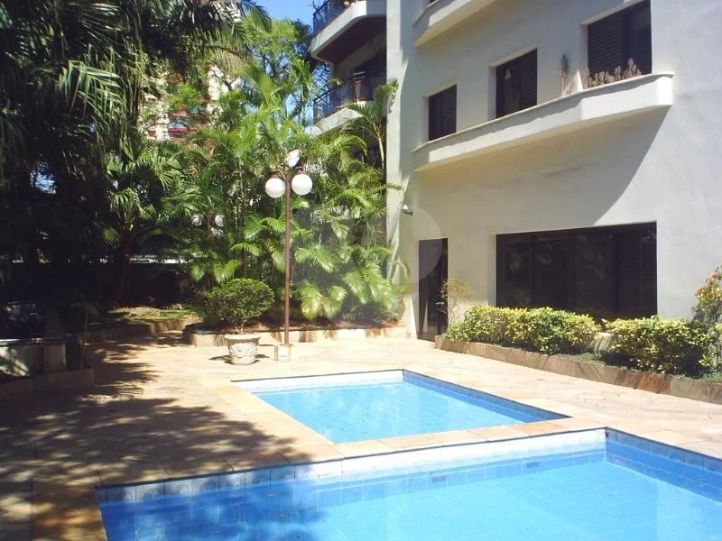 Apartamento á venda na Vila Olímpia de 156m² com 3 dormitórios, 1 suíte e 2 vagas.
