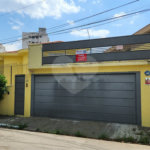 Sobrado em Santo Amaro com 3 dormitórios, uma suíte e 5 vagas