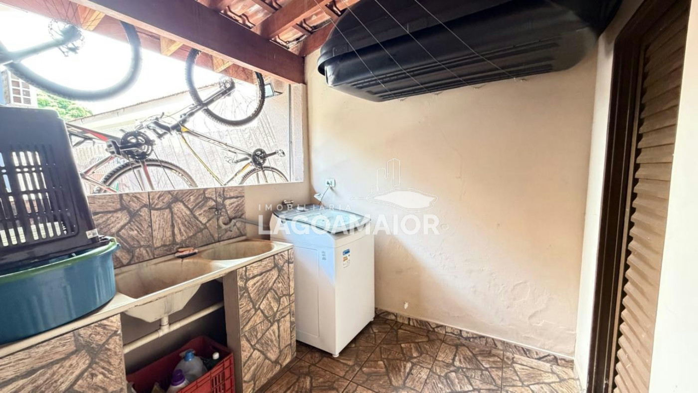 Casa à venda com 3 quartos, sendo 1 suíte, em Jardim Cangalha, Três Lagoas - MS